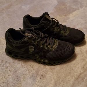 New mens K Swiss shoes